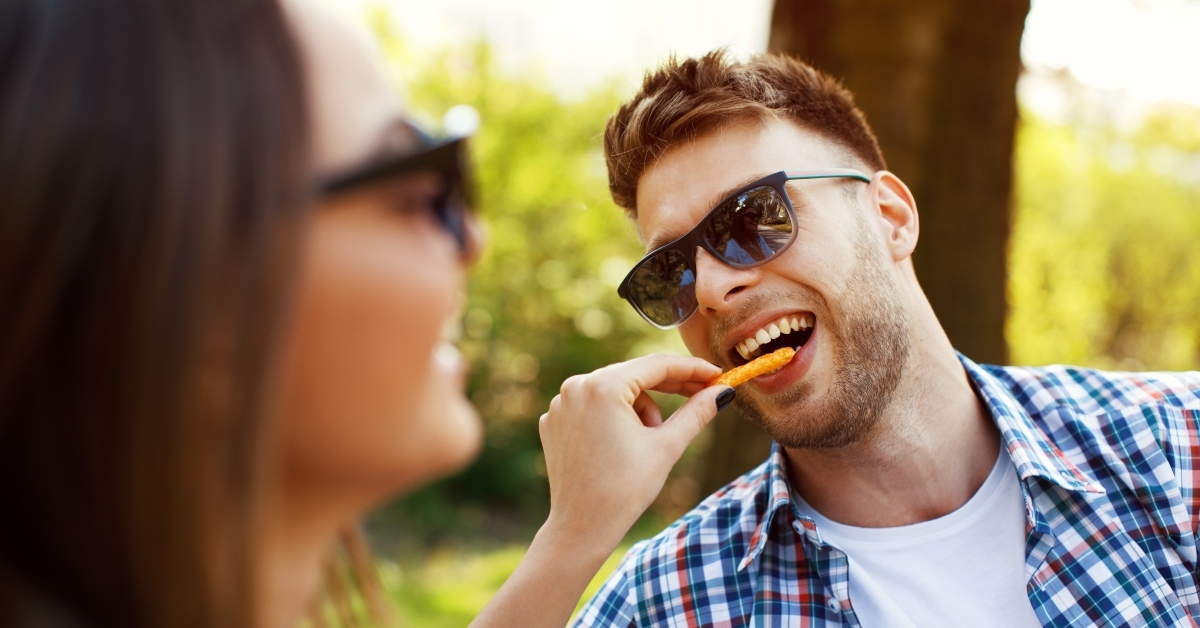 couple eating french fries