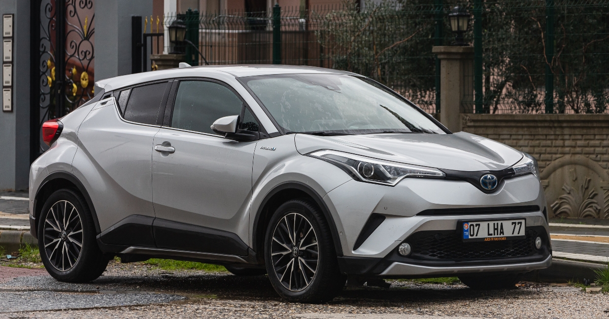 silver toyota ch-r