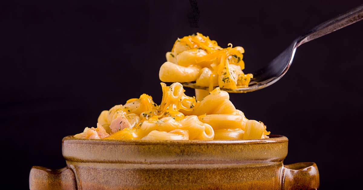 mac and cheese on a fork