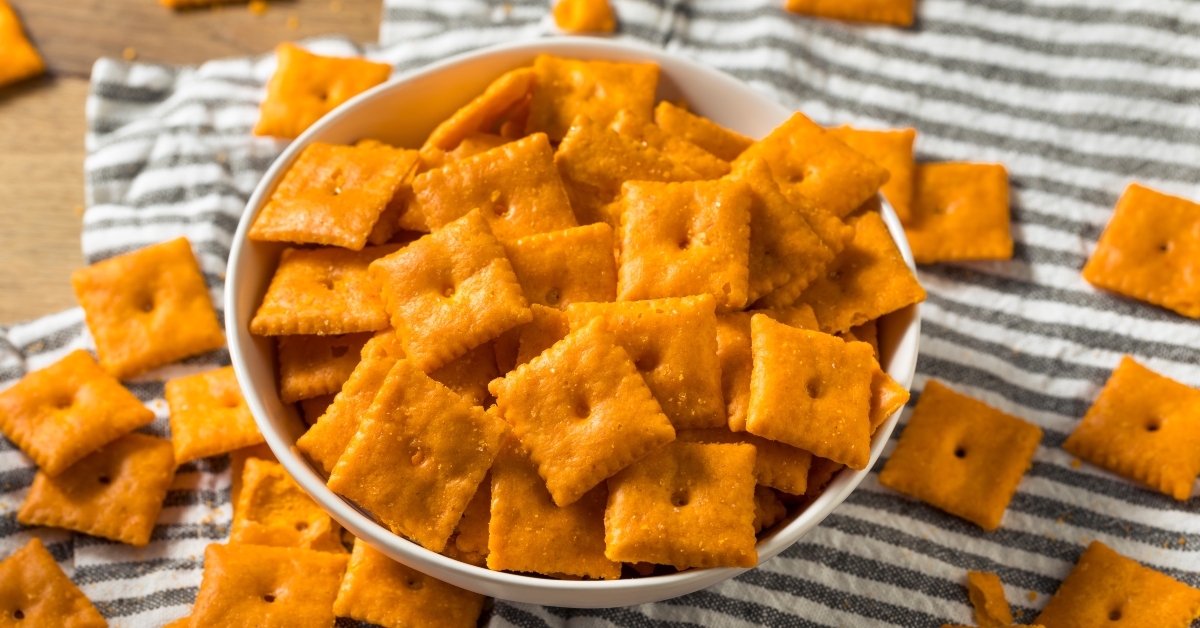 cheddar cheese crackers