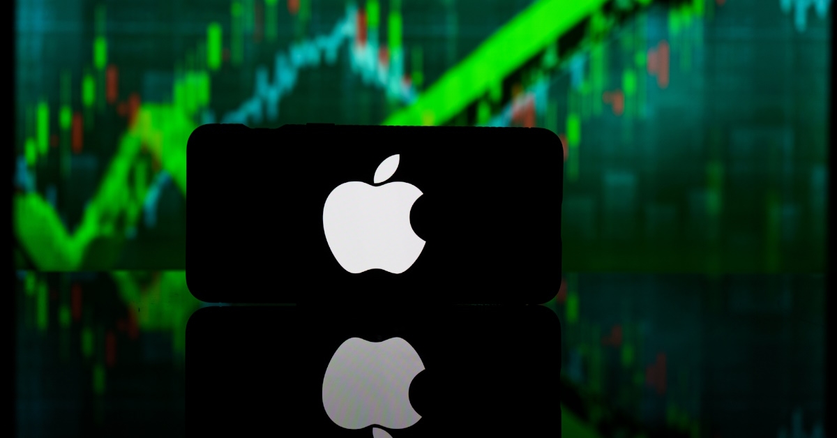 apple logo on iphone
