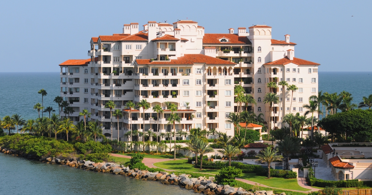timeshare building