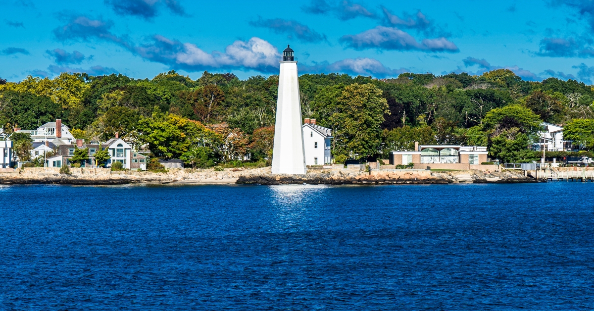 lighthouse on long island sound