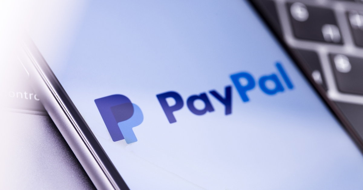 paypal logo and apple iphone