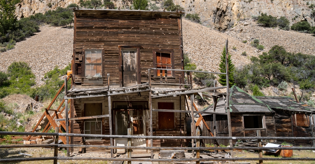 abandoned bayhorse ghost town 
