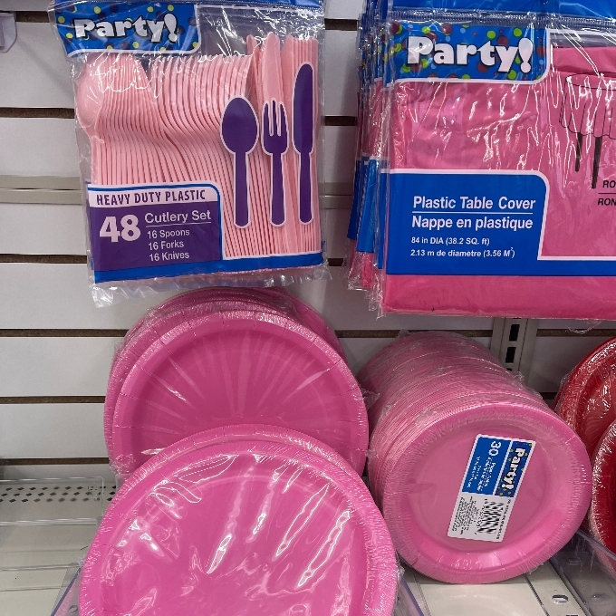 plastic partyware