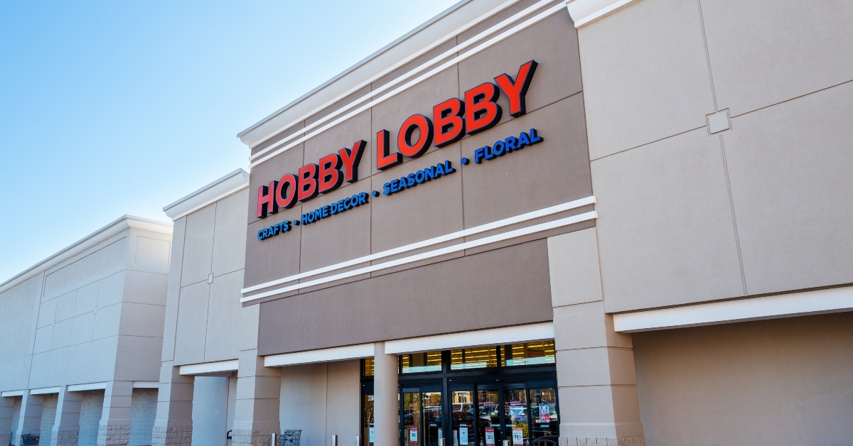 hobby lobby storefront and sign