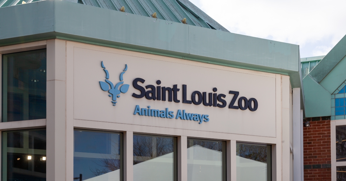 entrance to saint louis zoo