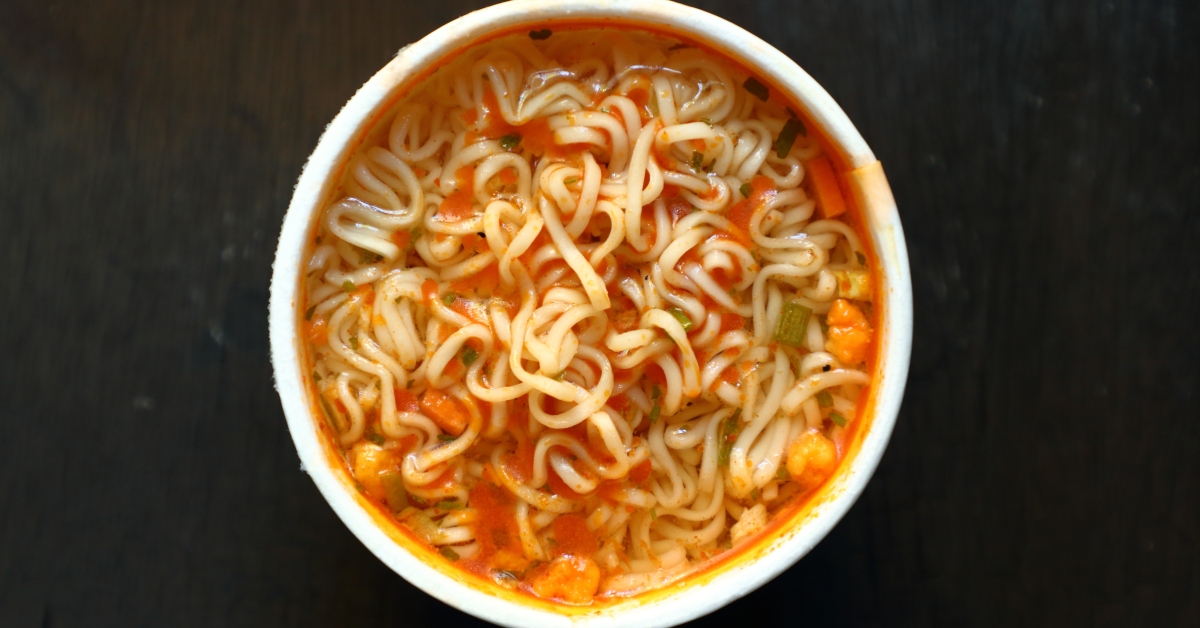 instant noodles in cup 