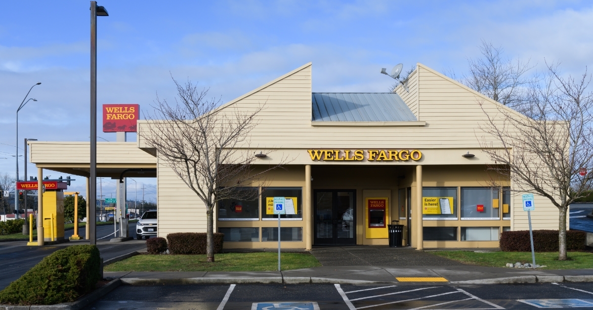 Wells Fargo bank branch drive thru