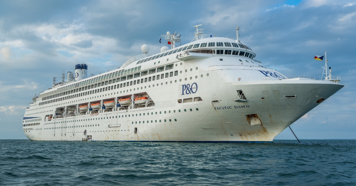 p and o cruise liner