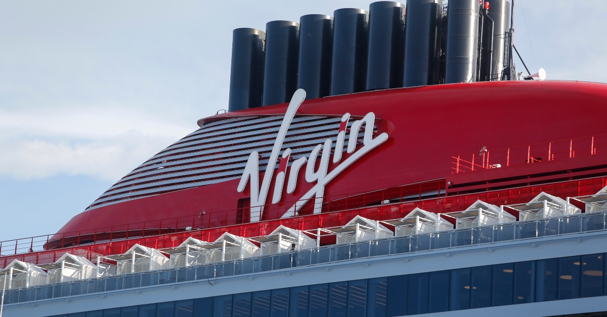 the cruise ship valiant lady