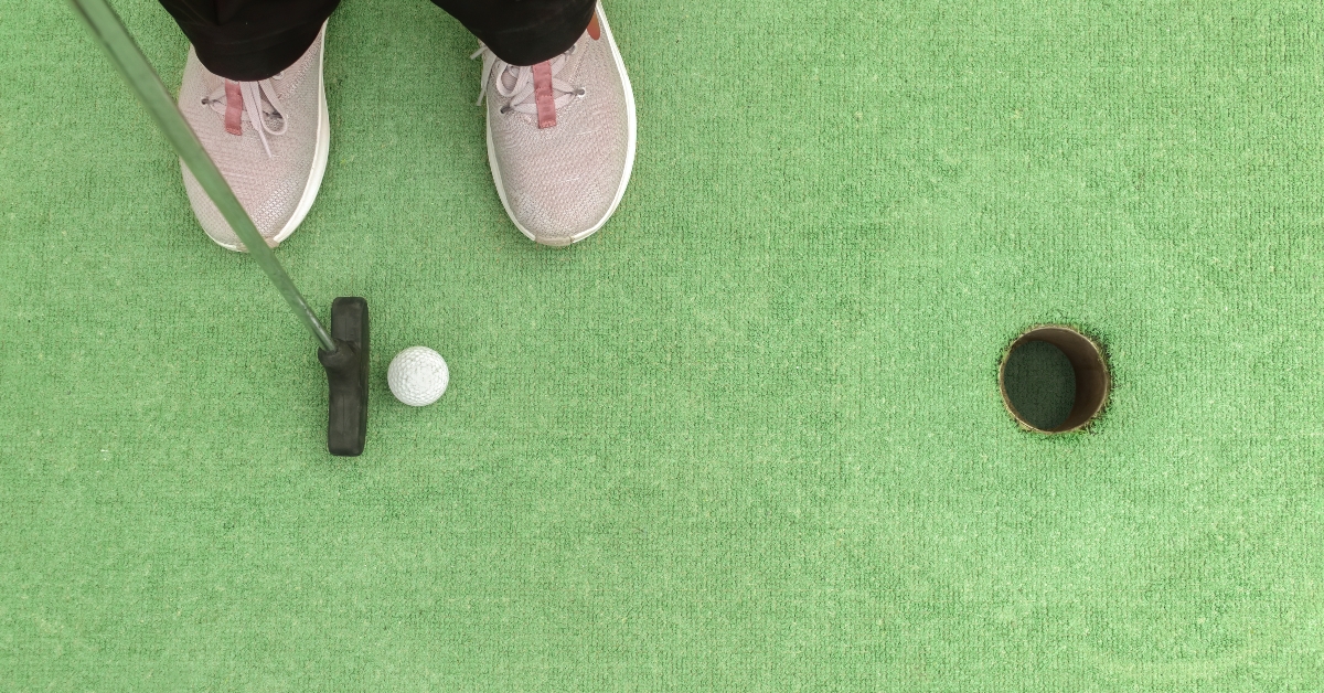closing a mini golf hole