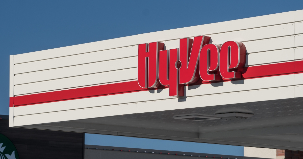 hy-vee retail gas station