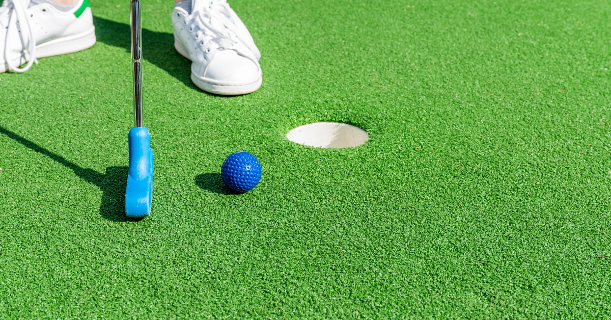 mini golf game