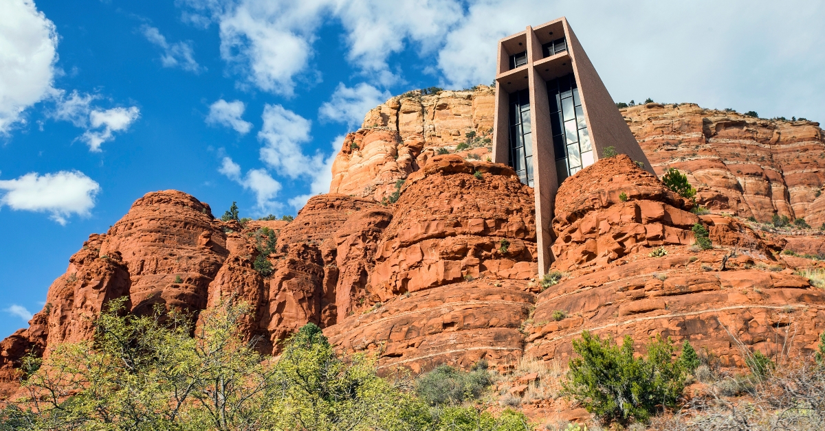 holy cross chapel in sedona arizona