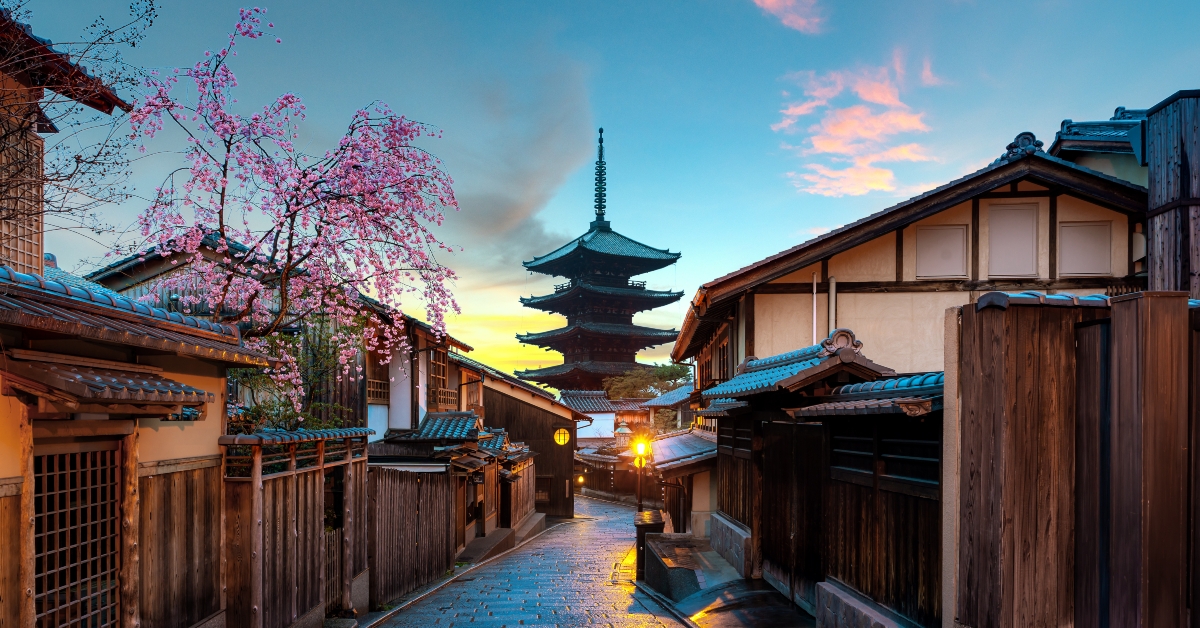 yasaka pagoda and sannen zaka