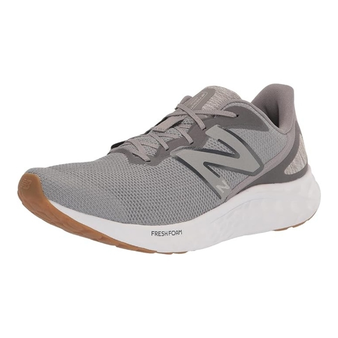 mens v4 running shoe