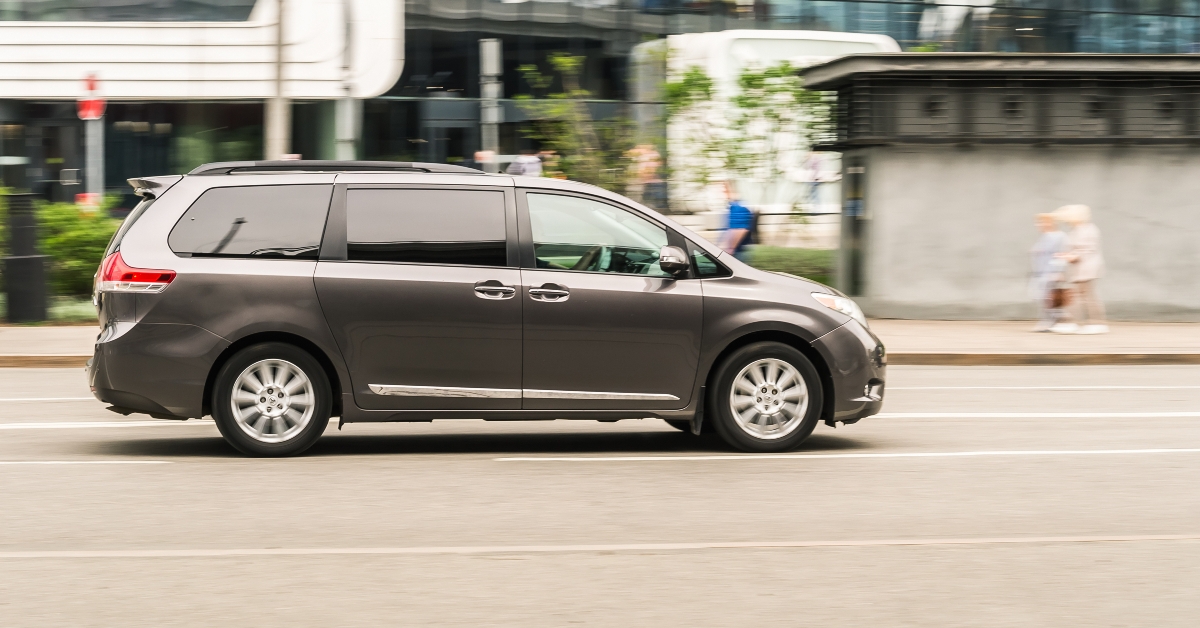 toyota sienna in motion