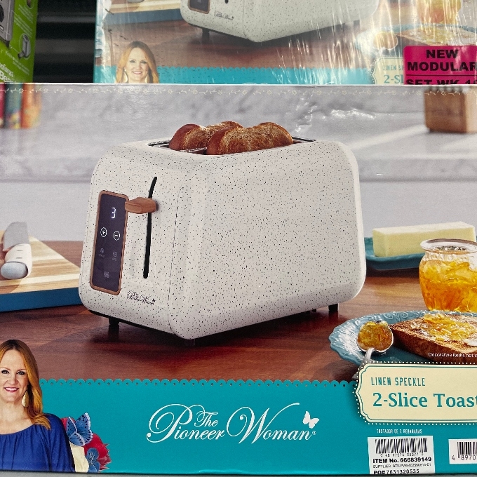 woman 2-slice toaster 