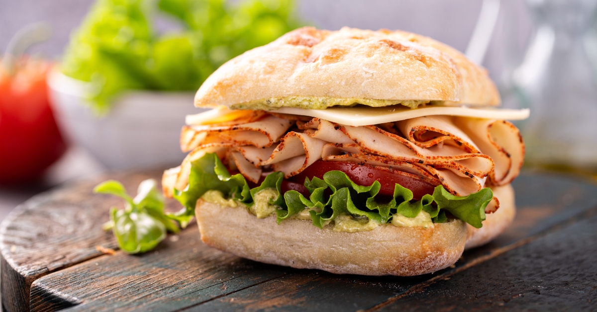 pesto turkey sandwich 