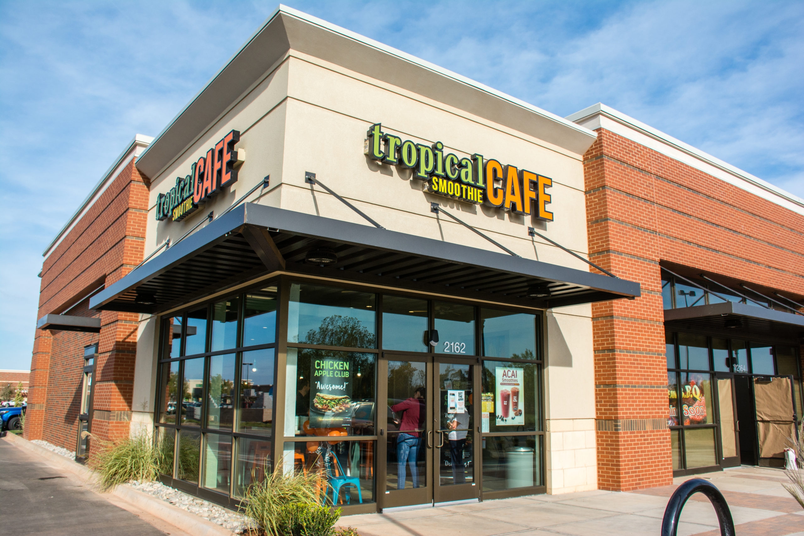 tropical smoothie cafe exterior