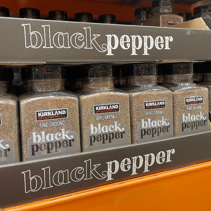 fine ground black pepper