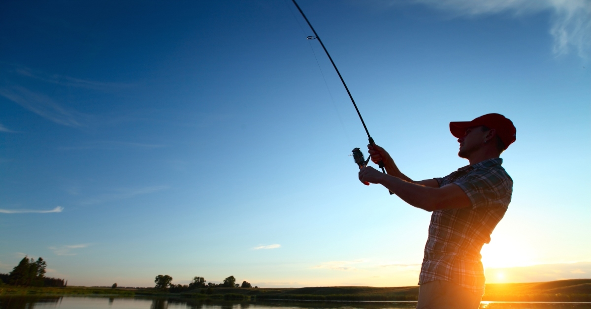 throwing fishing reel