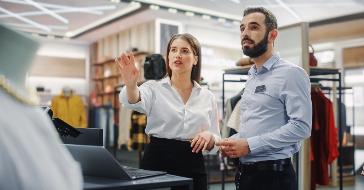 visual merchandising specialist