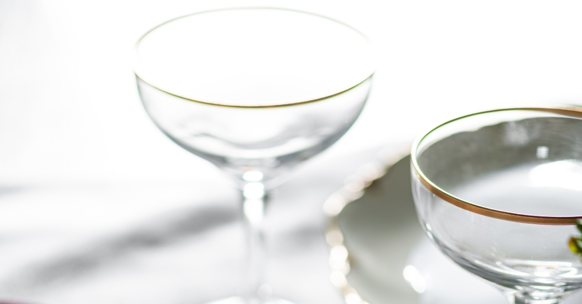 Assorted vintage tableware
