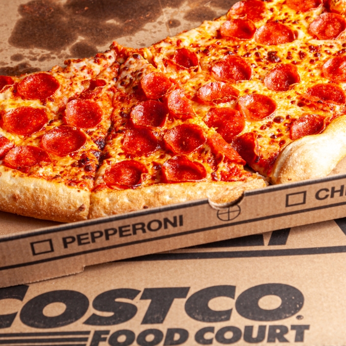 fresh made pepperoni pizza