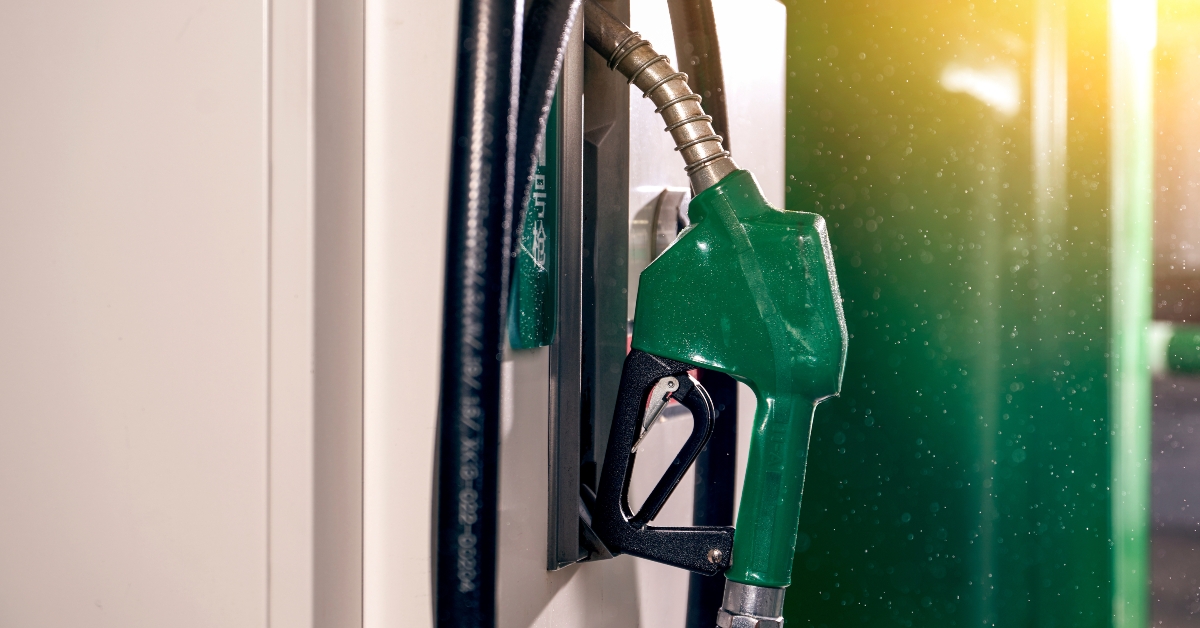 Green fuel nozzle hanging