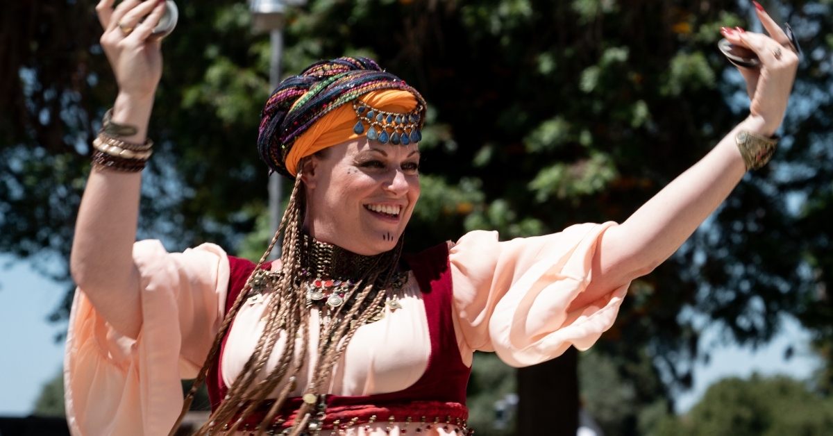Belly dancer