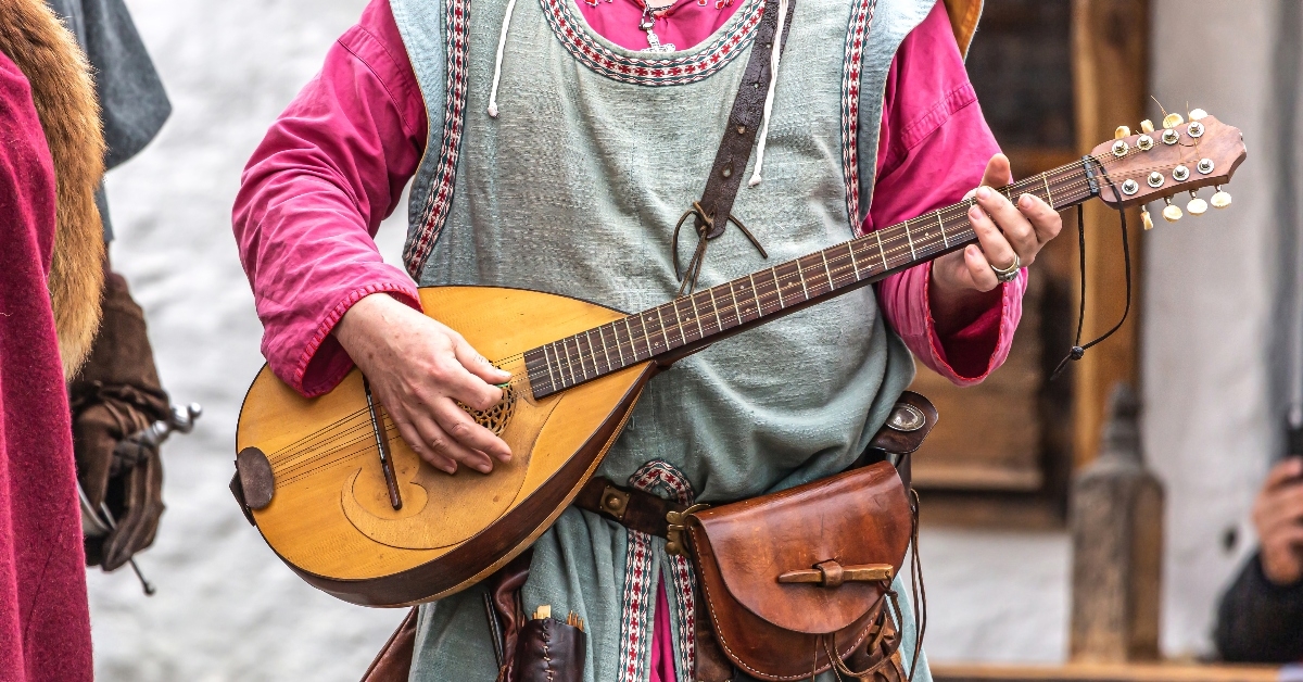 Lute player