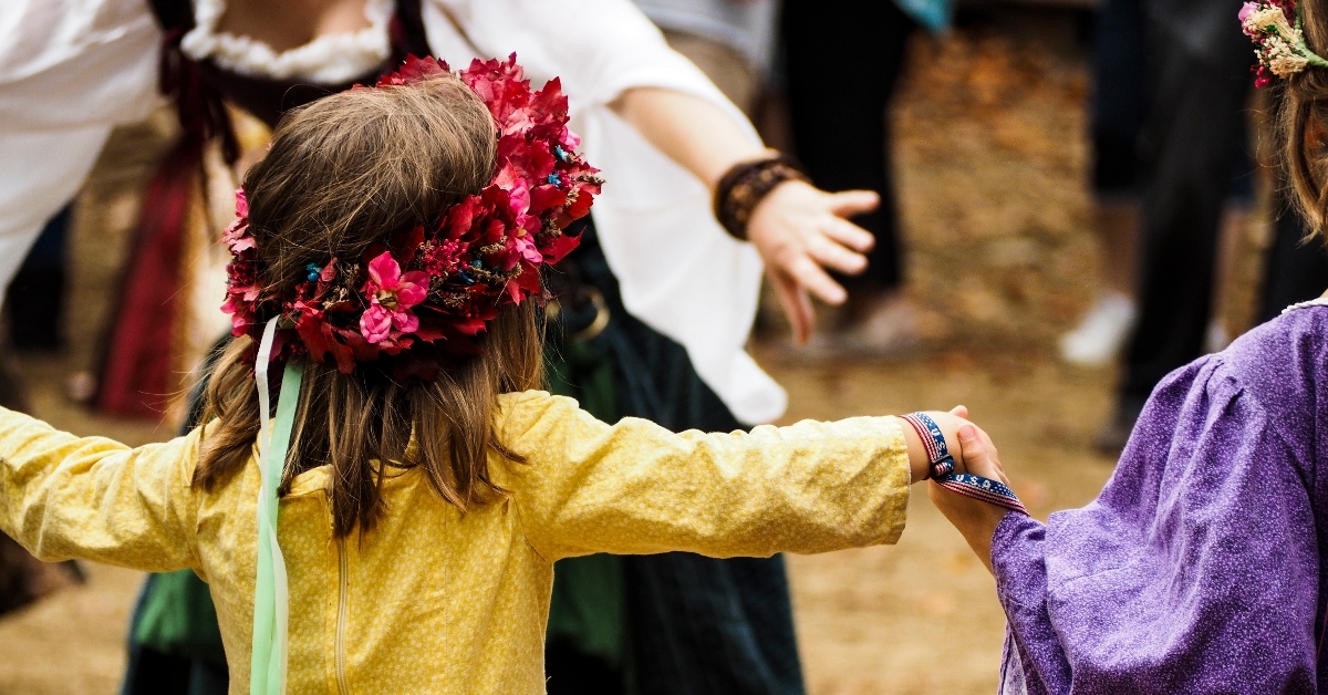 Maypole dance