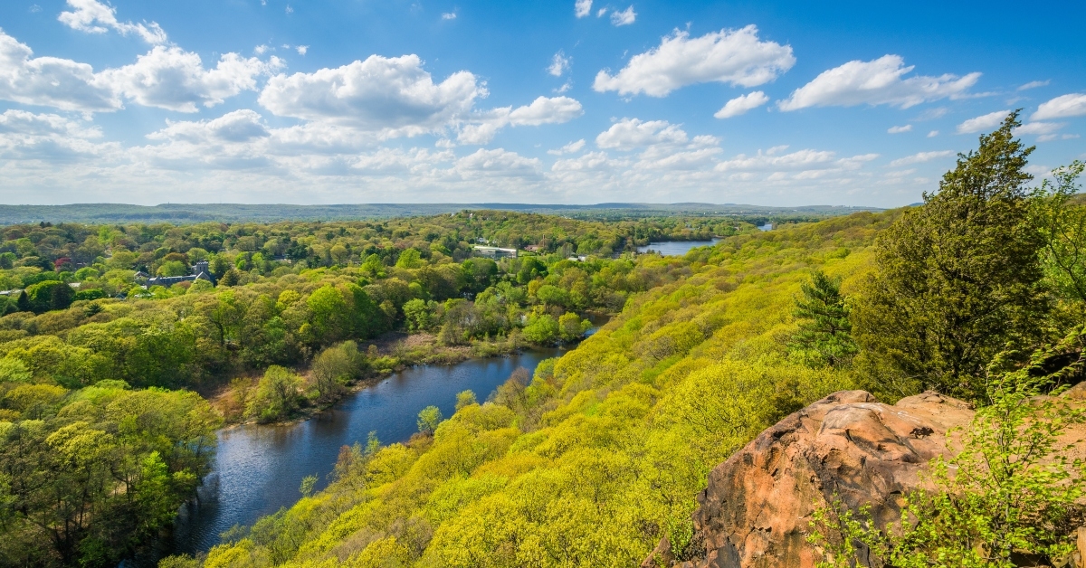 mill river from east rock