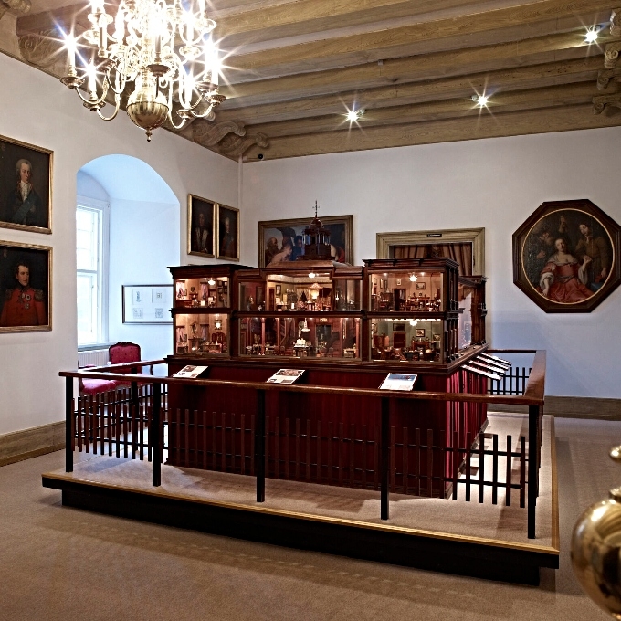 titanias palace