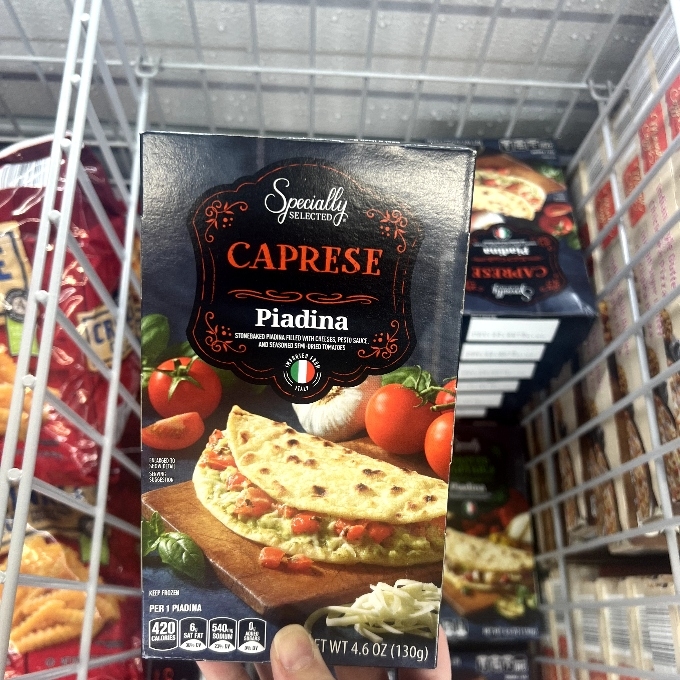 Caprese Piadina