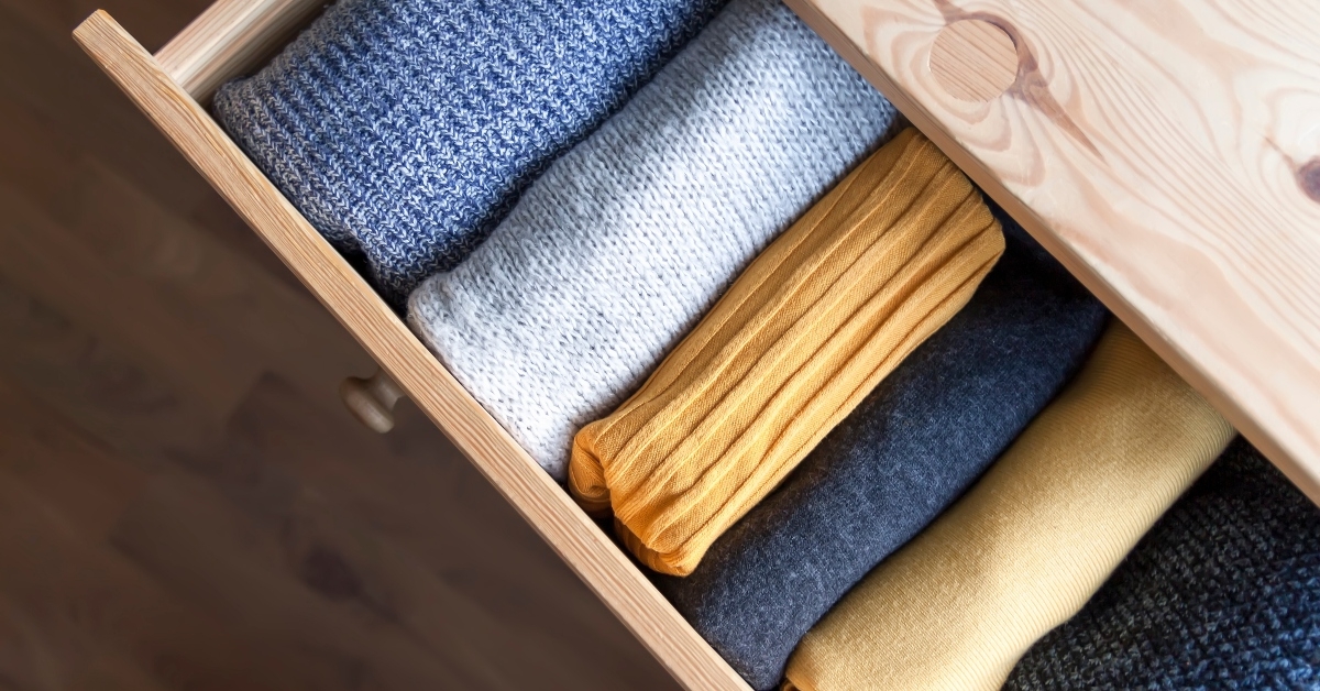 Dresser drawer