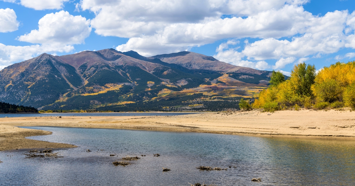 autumn at twin lakes