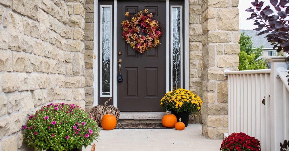 Front door porch fall decor