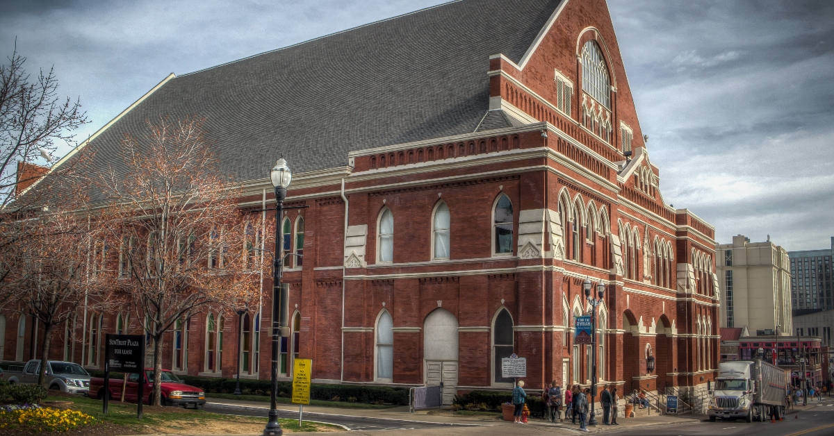 ryman auditorium in downtown nashville