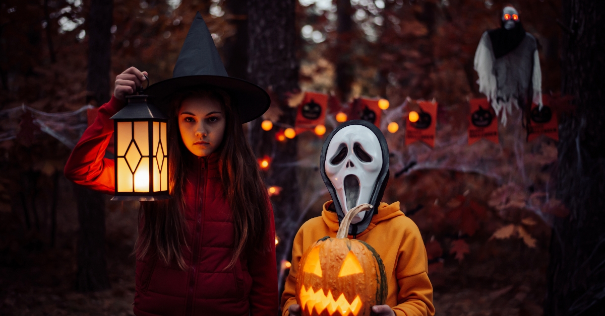 children in halloween costumes