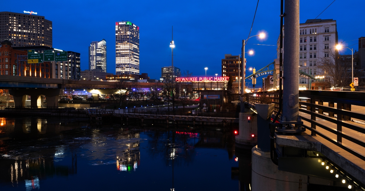 milwaukee wisconsin skyline