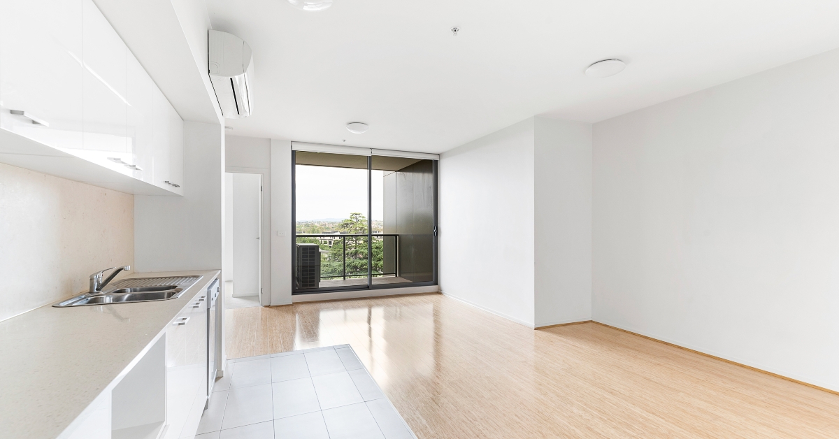 Empty and unfurnished apartment