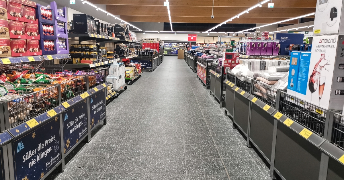 Aisle in aldi sued store