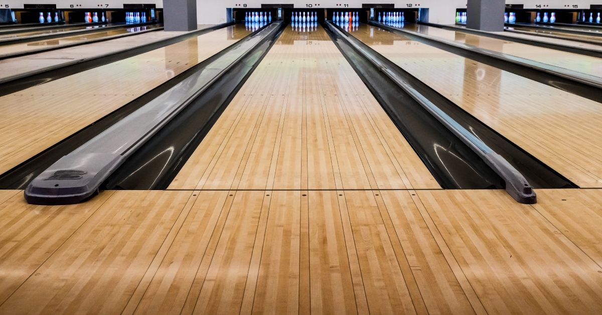 rows of bowling pins