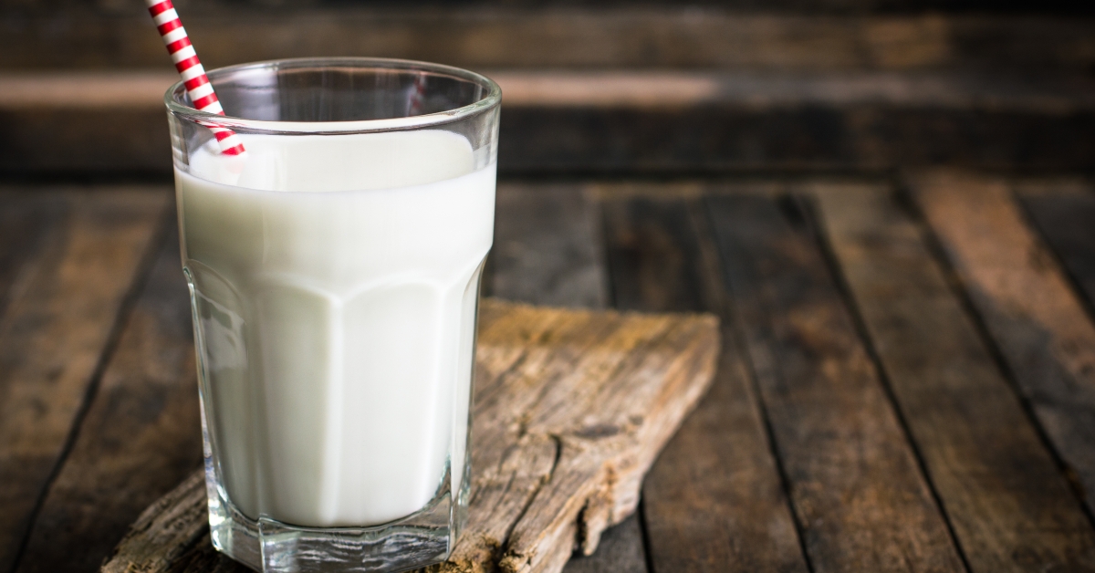 Fresh milk in the glass