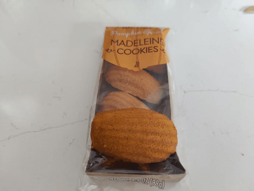 Pumpkin Spiced Madeleine Cookies