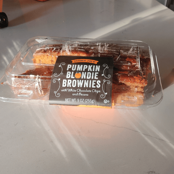 Pumpkin Spice Blondies